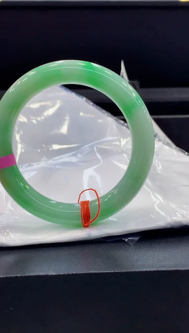 未镶嵌手镯翡翠翡翠手镯