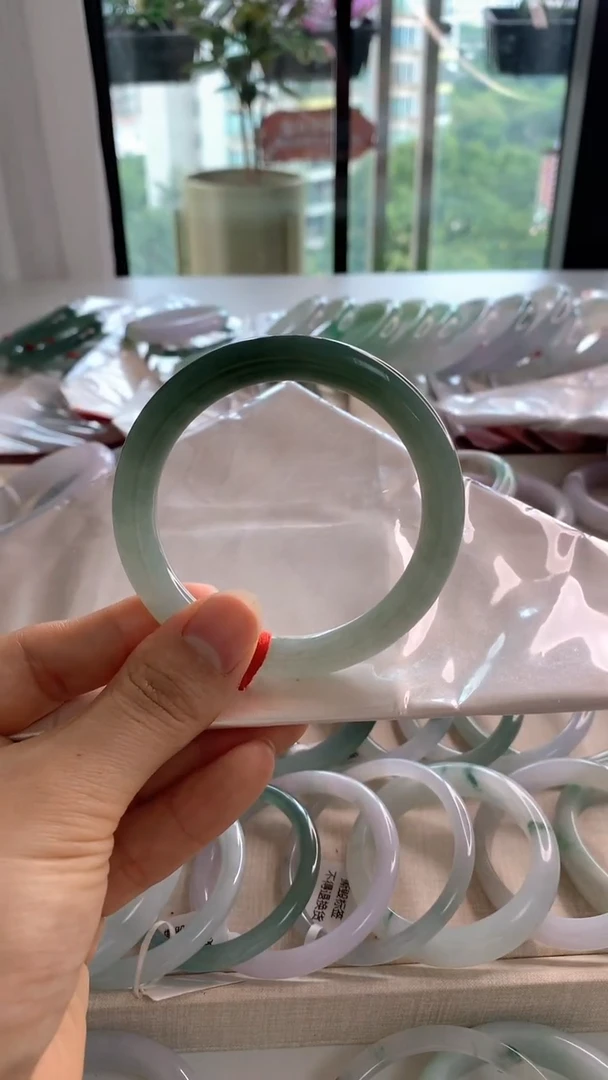 未镶嵌手镯翡翠57半山水