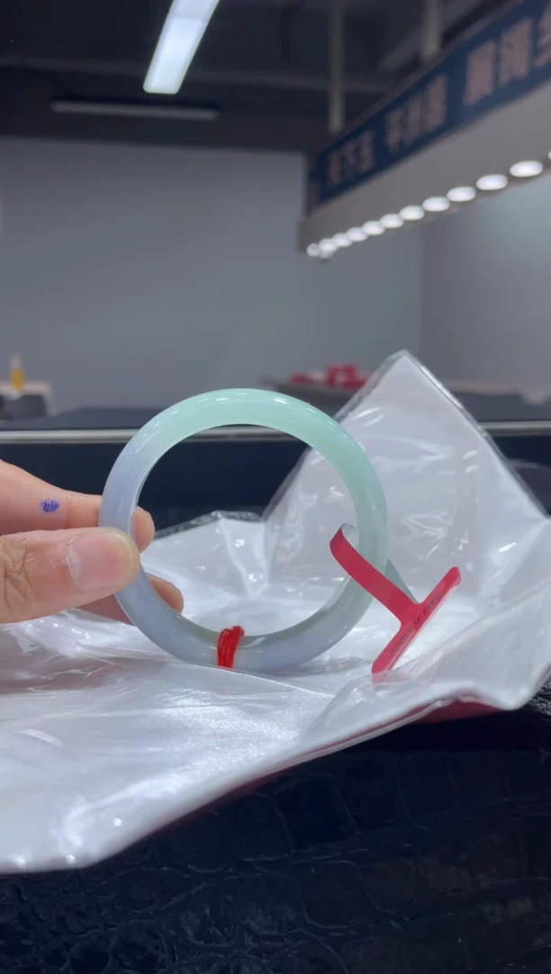 未镶嵌手镯翡翠6