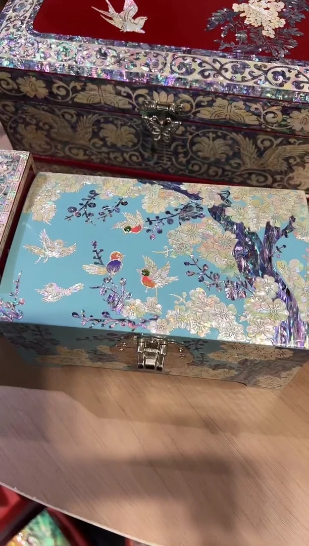 蓝色微瑕 弘贝雅螺钿漆器文化馆