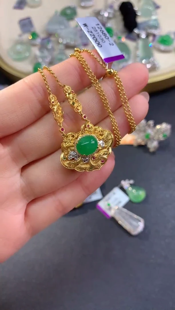 套链18K金镶嵌翡翠套链|16800