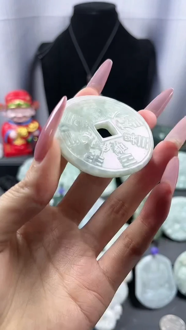 【闪购商品】翡翠颈饰未镶嵌八卦