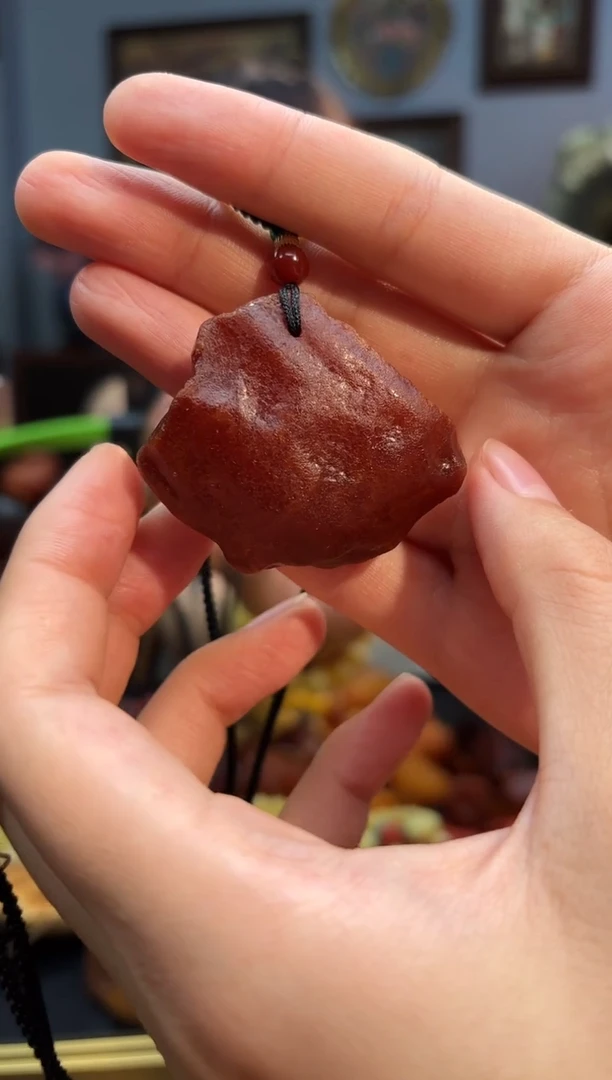 琥珀颈饰未镶嵌吊坠