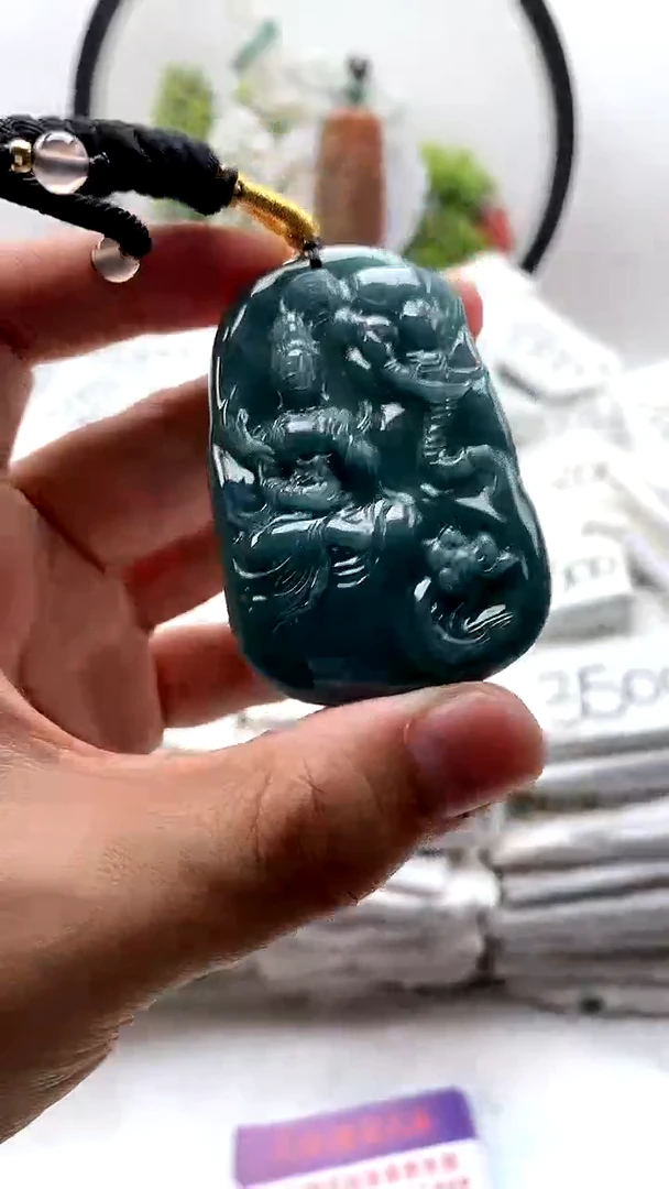 翡翠未镶嵌颈饰普贤