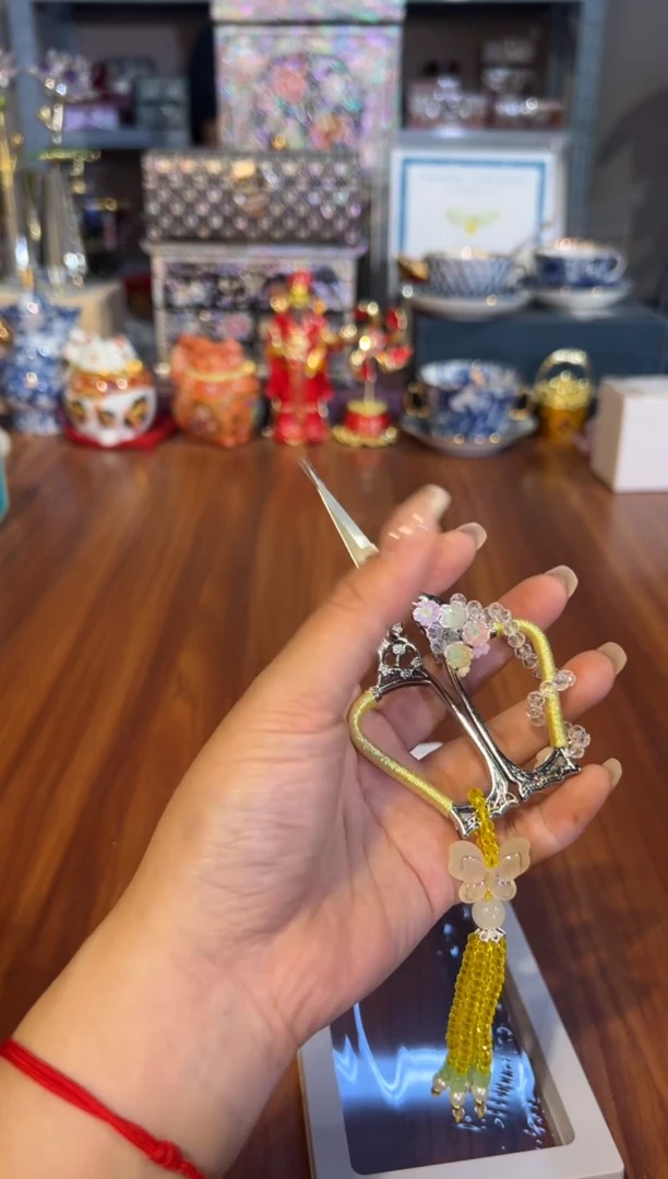 101黄色吊坠茶剪