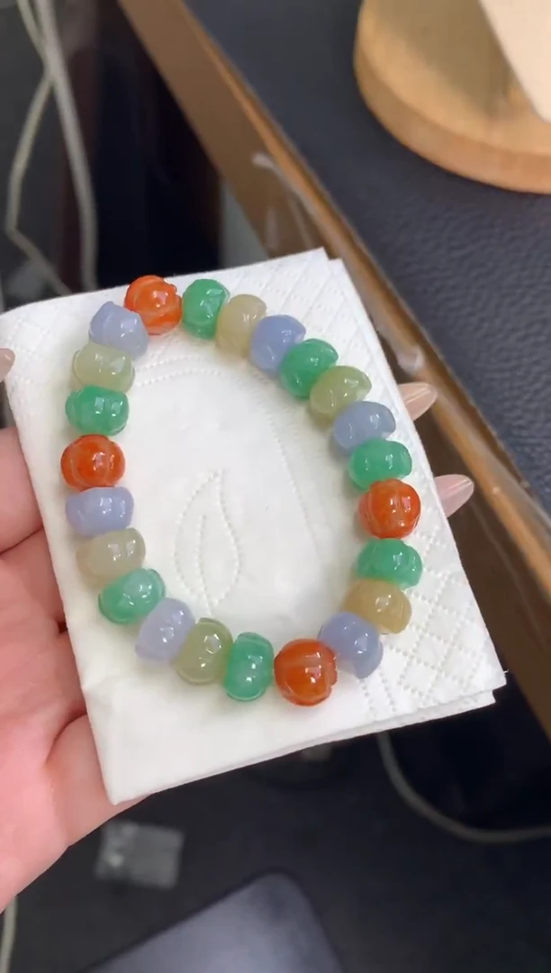 未镶嵌定制翡翠莲花珠手串