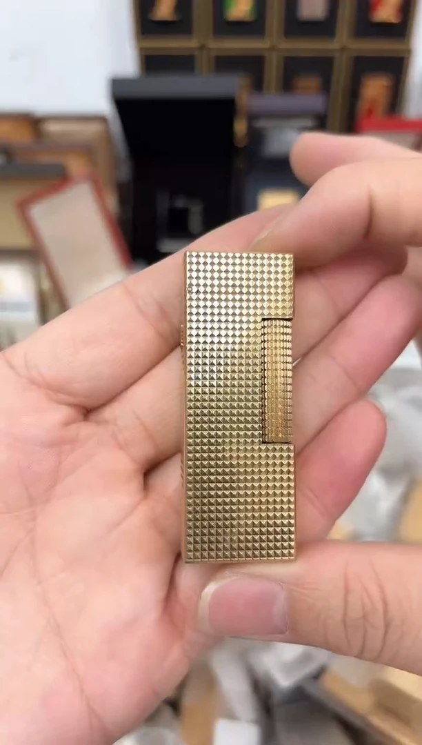 7 登家4代金色巴黎钉