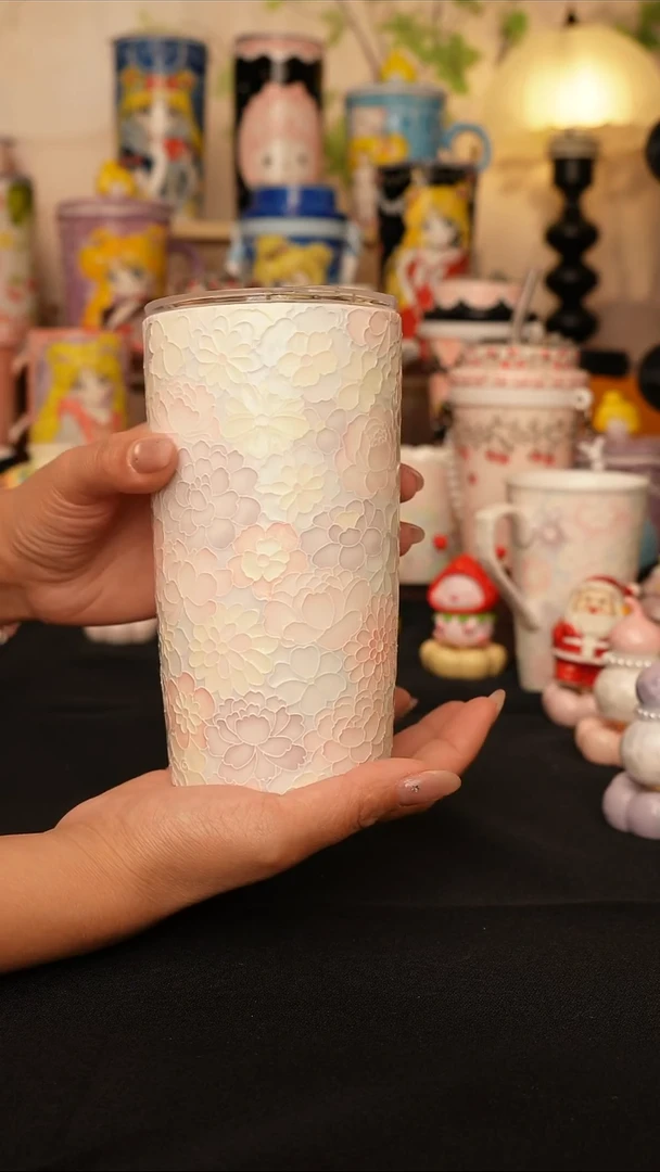 陶景德镇手绘的杯子