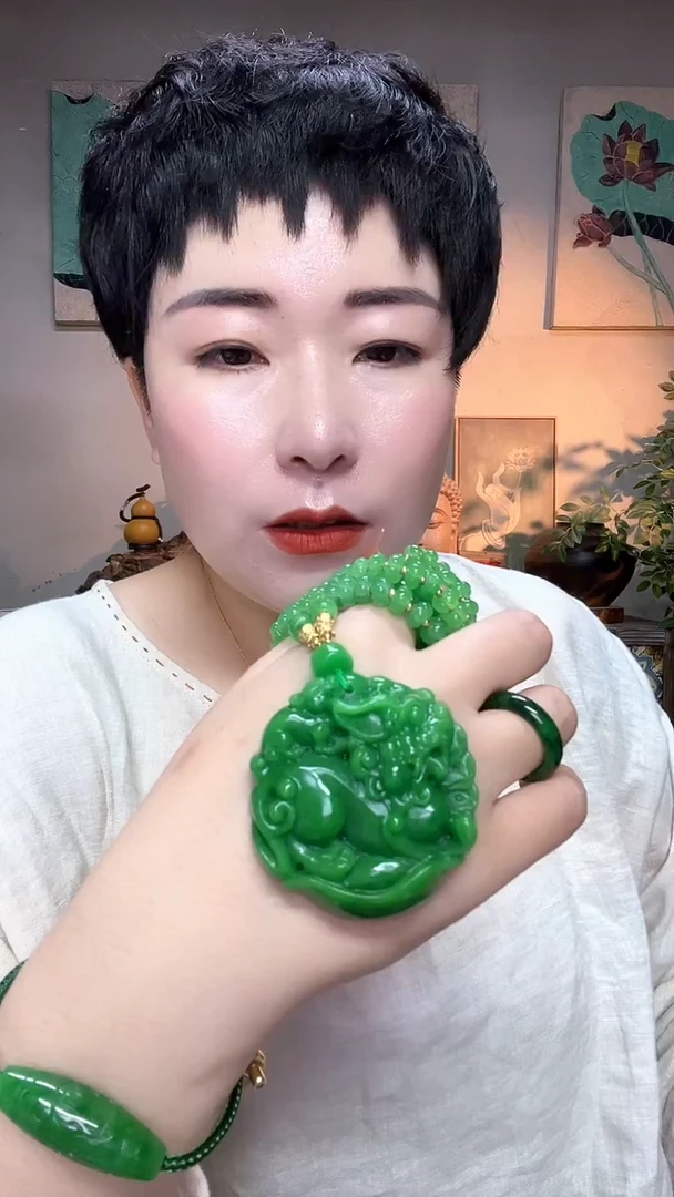 吊坠(赠链)合金翡翠南**妈703