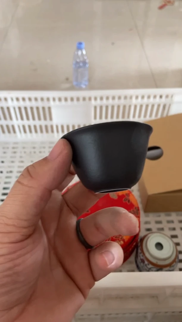 杯无运费险有瑕疵的摄影的产品有使用过的痕迹有点脏介意勿拍