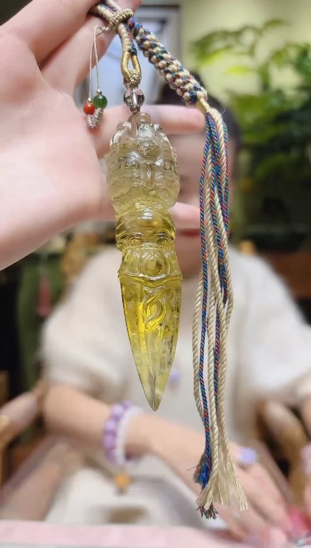 【闪购商品】水晶摆件未镶嵌黄水晶降魔杵摆件Z