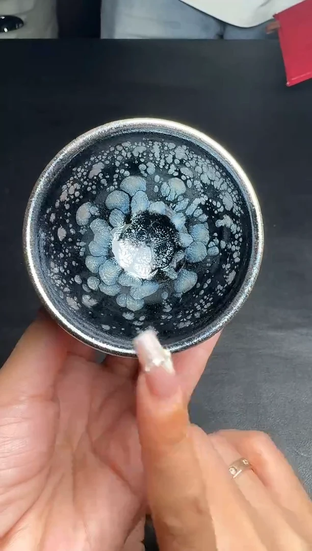 茶盏阙梅娇代表作黑牡丹140