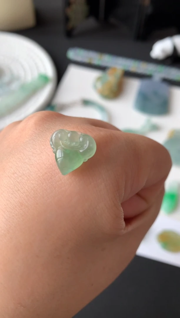 未镶嵌定制翡翠0903411825