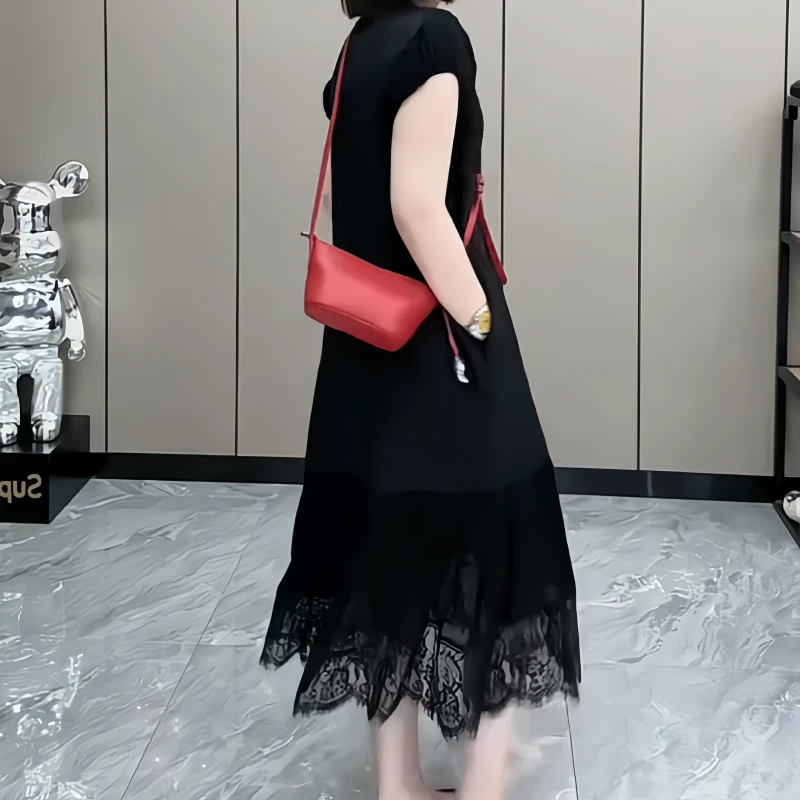 大码女装夏季法式性感风拼接连衣裙胖mm遮肉显瘦赫本风气质小黑裙