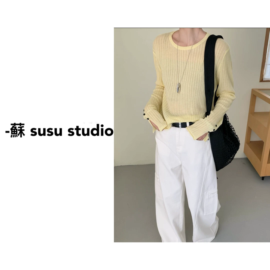 2025年春季新款坑条薄款毛衣设计感袖口开叉纽扣针织衫打底衫