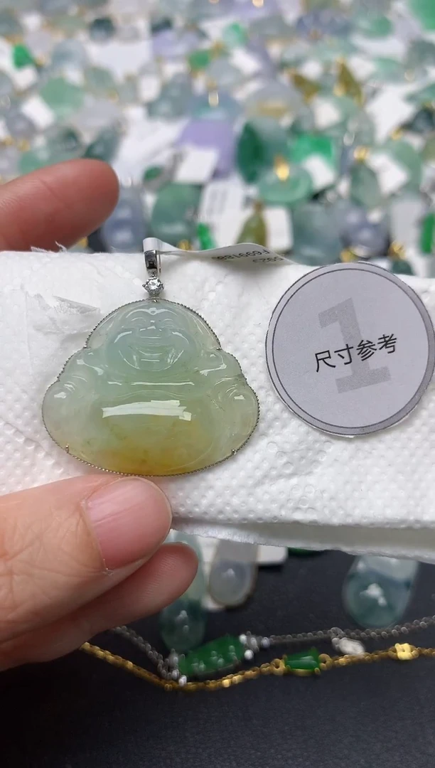 颈饰18K金镶嵌翡翠天然缅甸A货翡翠