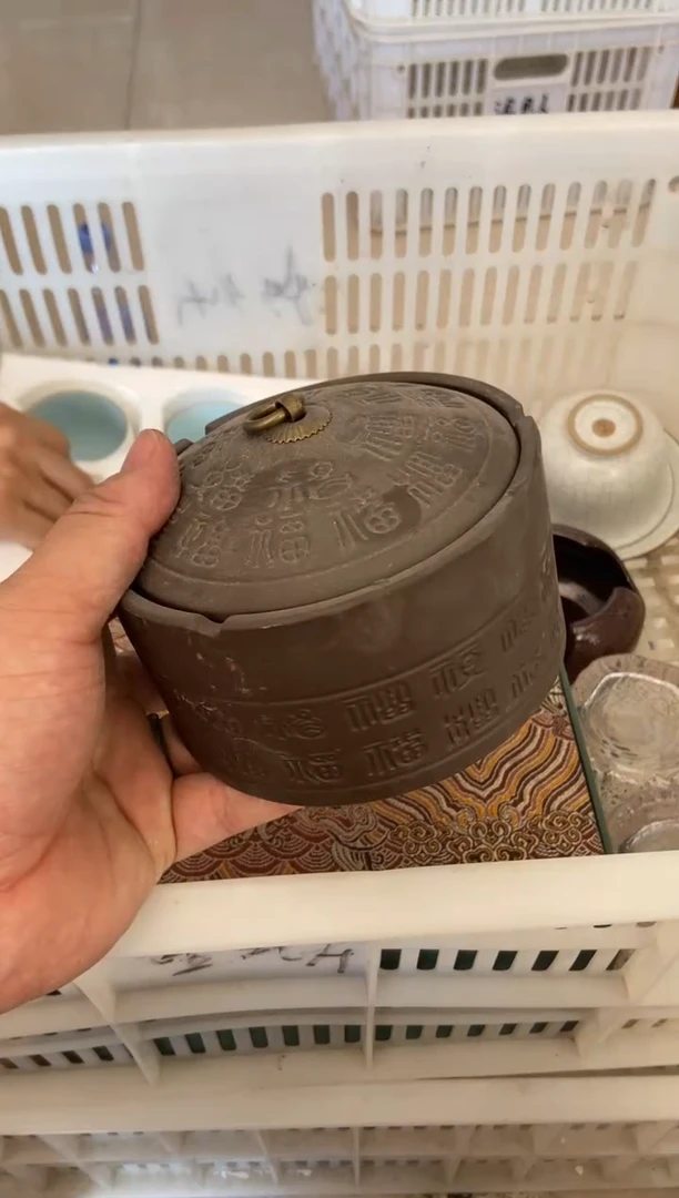 无运费险有瑕疵的摄影的产品有使用过的痕迹有点脏介意勿拍