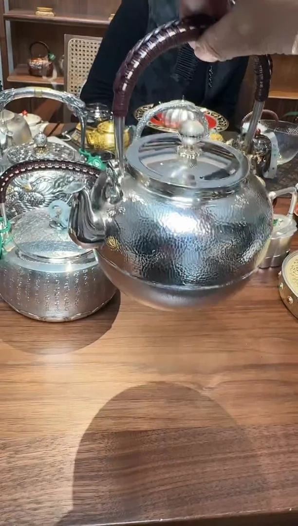 【闪购商品】呆坐 锤纹玄天提梁壶