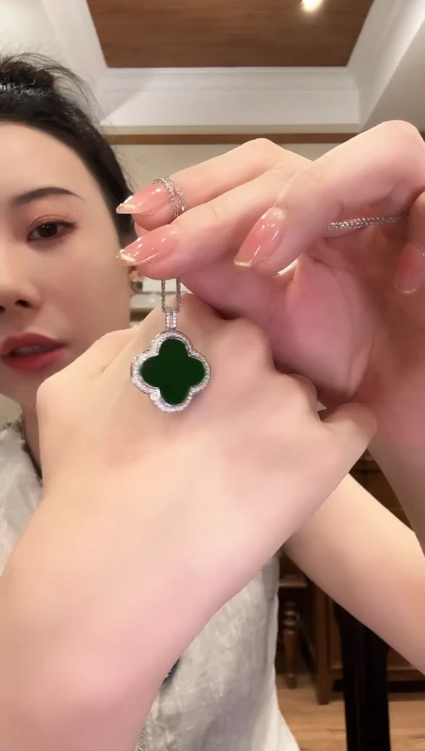 翡翠银S925镶嵌颈饰国风