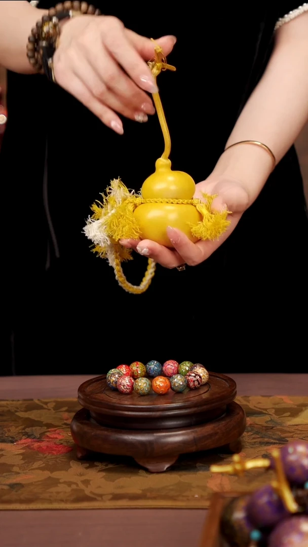 84易林精品挂件小葫芦---98