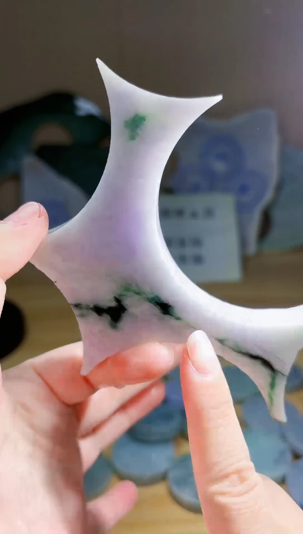 翡翠未镶嵌颈饰翡翠A货 姜谭121