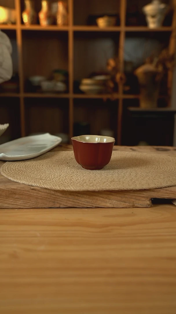 福利复古红系列的花口杯1个