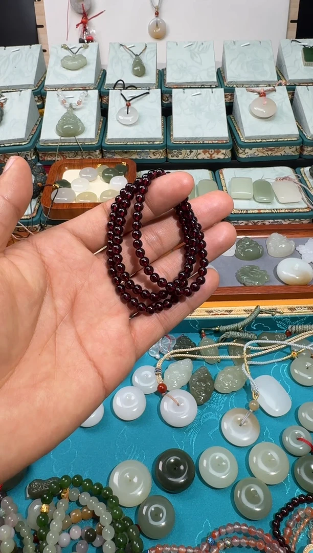 【闪购商品】石榴石手链未镶嵌多圈手串