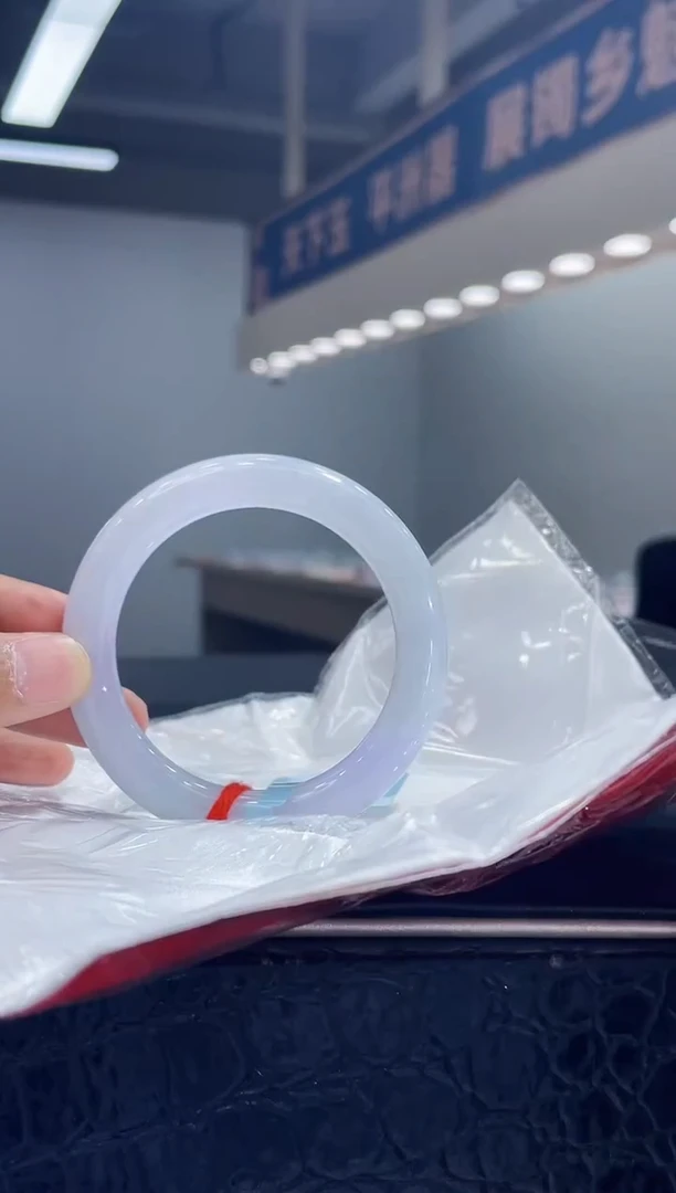 未镶嵌手镯翡翠5