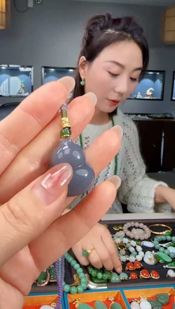 吊坠(不含链)未镶嵌和田玉1