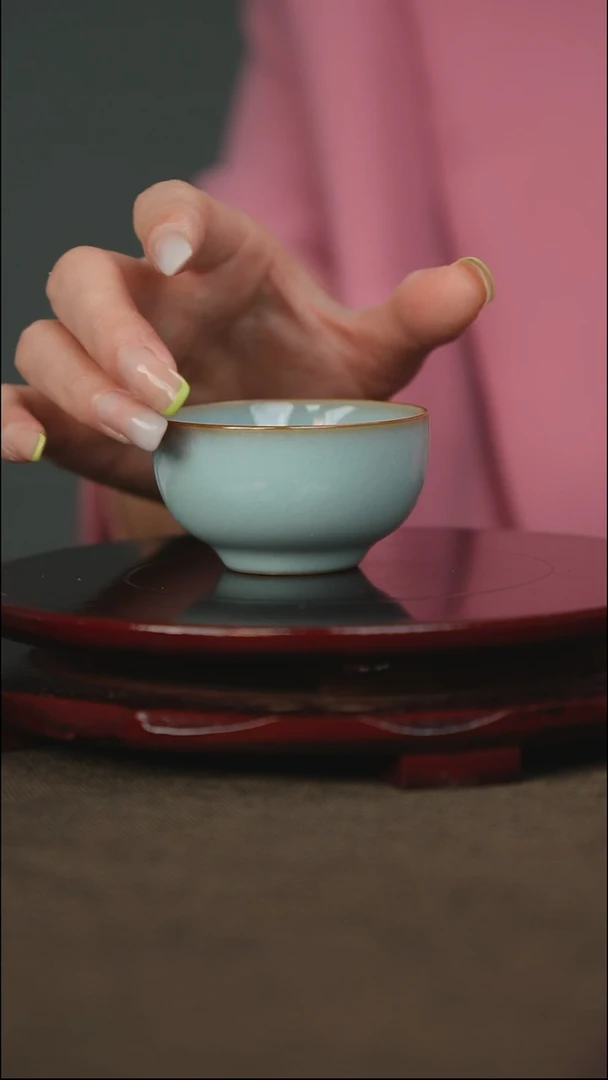 敛口杯 带底款 颜色随机