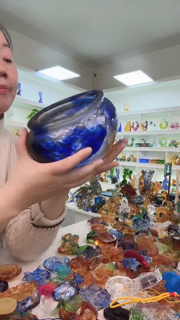 手工艺品琉璃聚宝盆