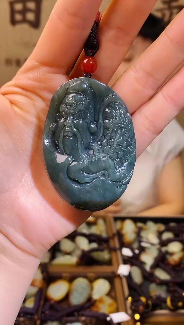 和田玉未镶嵌颈饰1