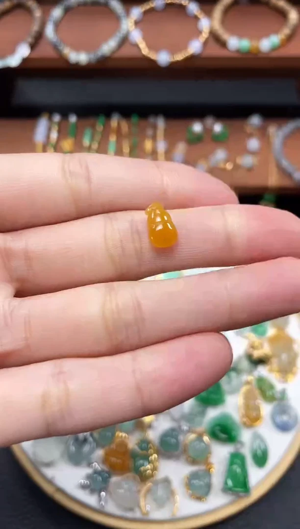 【闪购商品】翡翠吊坠(不含链)18K金镶嵌一个   JK528