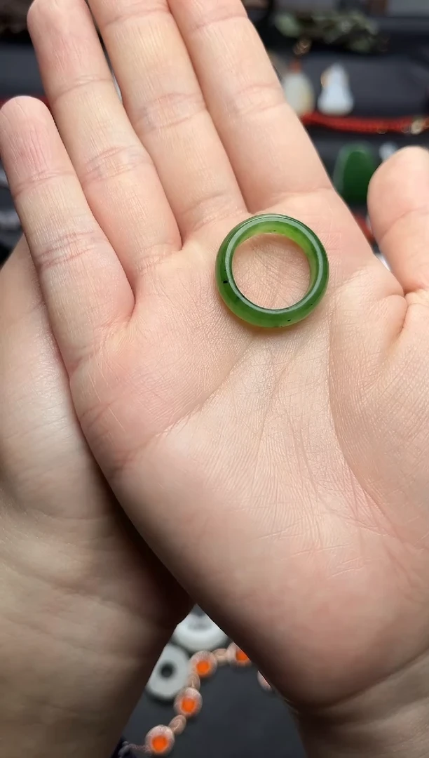 未镶嵌戒指和田玉碧玉戒圈06