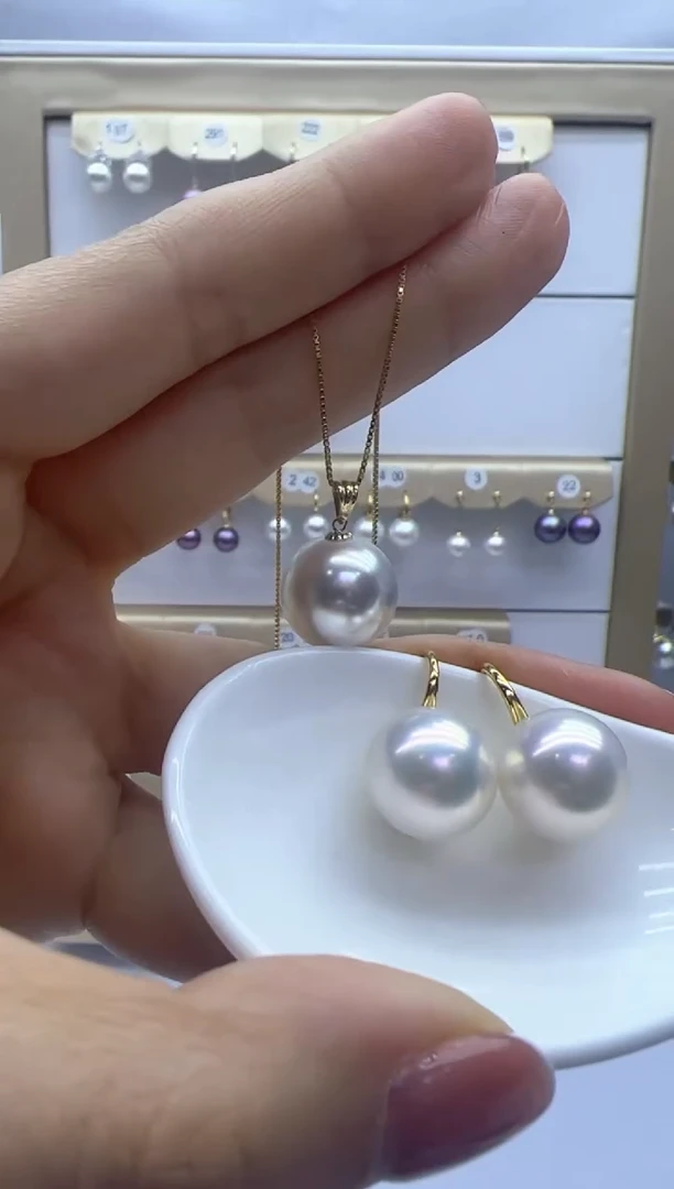 【闪购商品】淡水珍珠吊坠(赠链)18K金镶嵌白瓜+高跟鞋98-