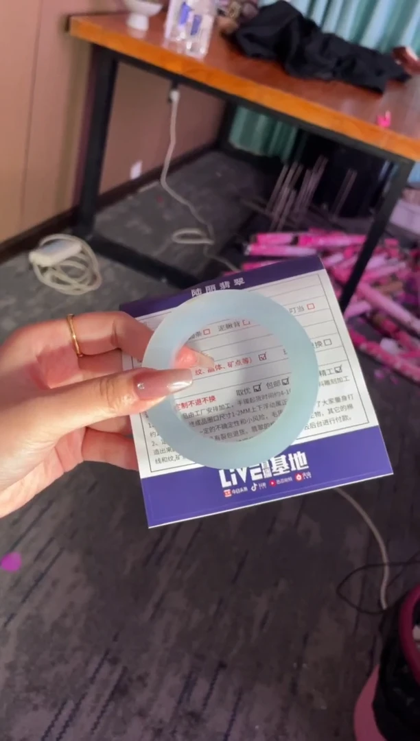 未镶嵌手镯定制翡翠M**迹定制手镯DZS/XCZB9