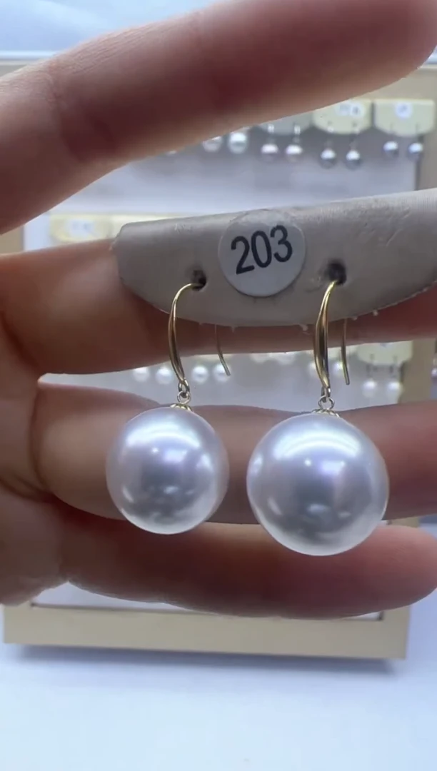 【闪购商品】淡水珍珠耳饰18K金镶嵌203