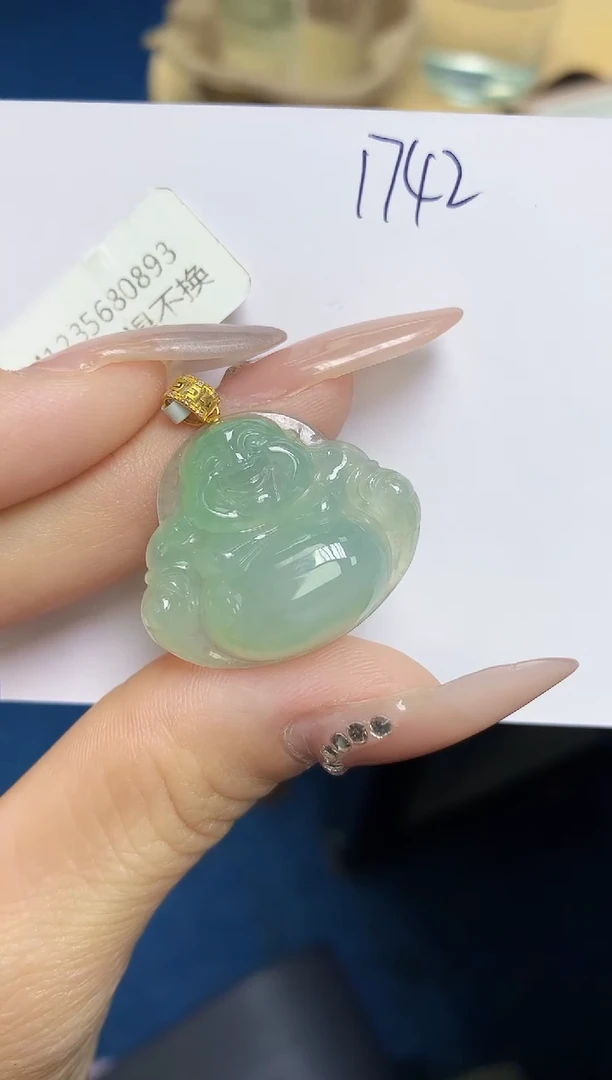 翡翠18K金镶嵌颈饰 天然缅甸翡翠A货