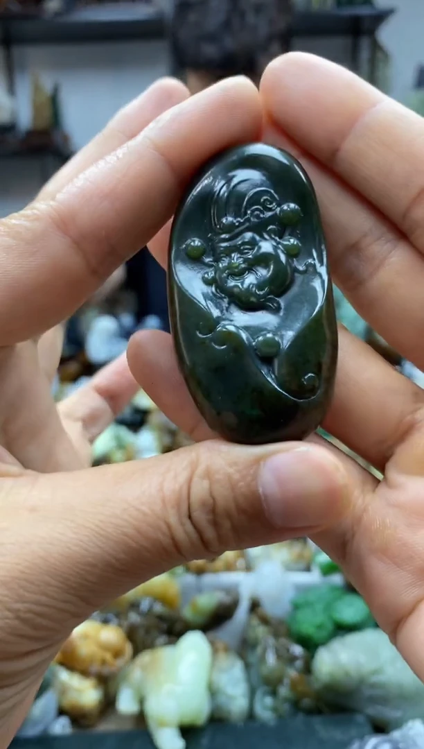 和田玉未镶嵌把件1