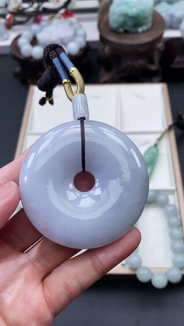 翡翠未镶嵌颈饰天然缅甸A货翡翠