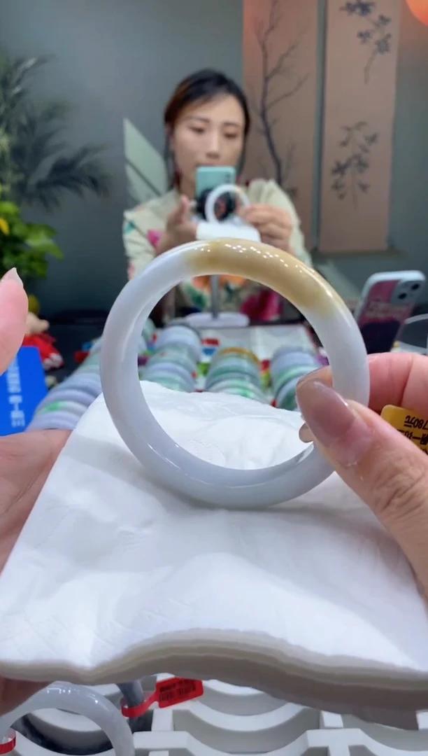 未镶嵌手镯翡翠000089663