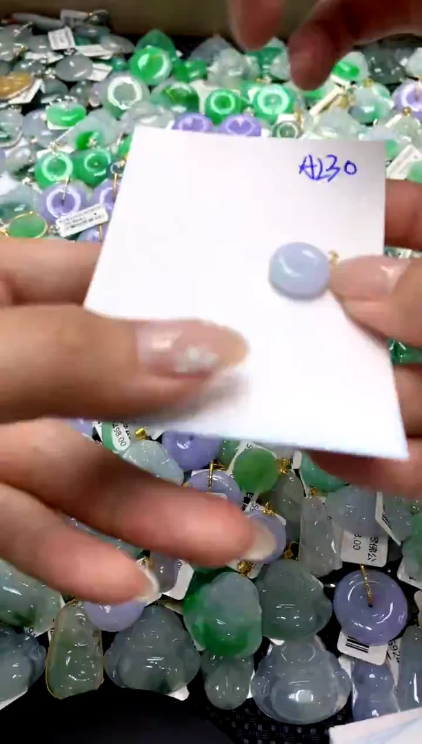 【闪购商品】翡翠颈饰18K金镶嵌1111111111111111