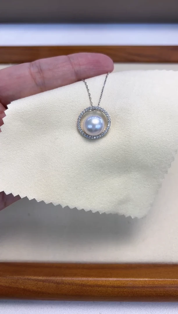 颈饰银S925镶嵌淡水珍珠9-10MM无核