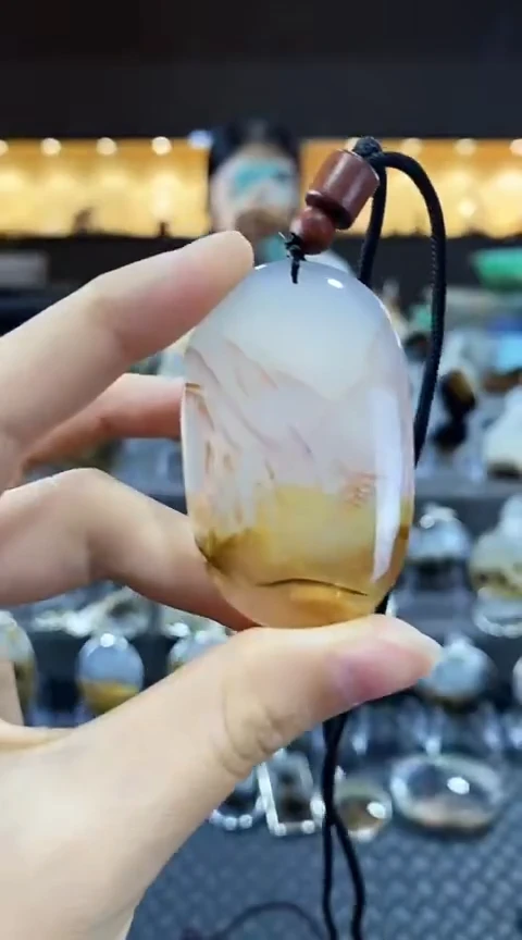 未镶嵌颈饰玛瑙/玉髓暖*?玛瑙
