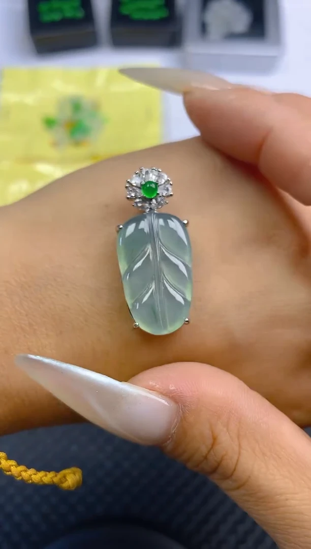 翡翠裸石天然翡翠蛋面18