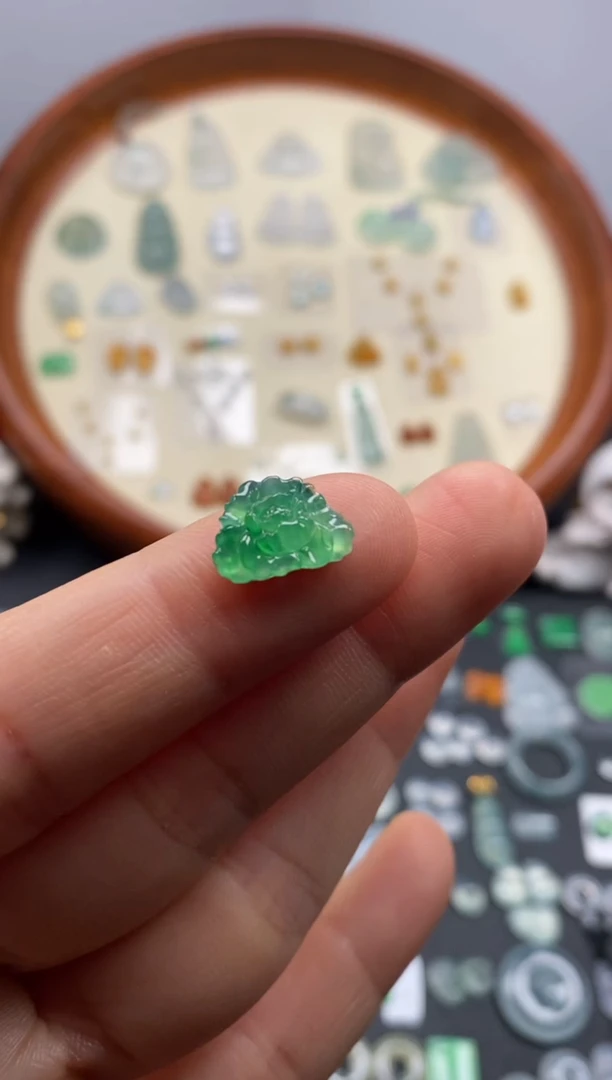 颈饰未镶嵌翡翠阳緑花开富贵/芬