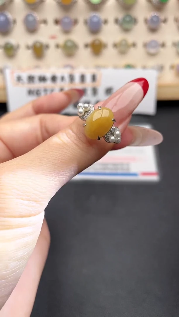 【闪购商品】翡翠戒指银S925镶嵌一物一证一礼盒