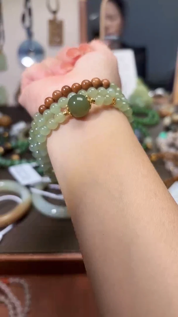 未镶嵌手串和田玉1