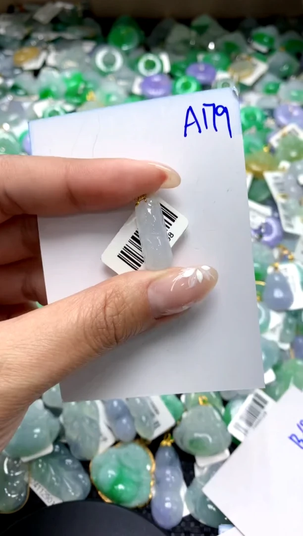 【闪购商品】翡翠颈饰18K金镶嵌1111111111111111