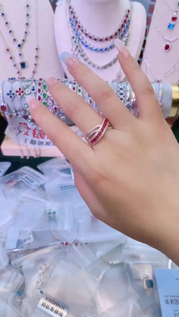 红宝石戒指未镶嵌戒指